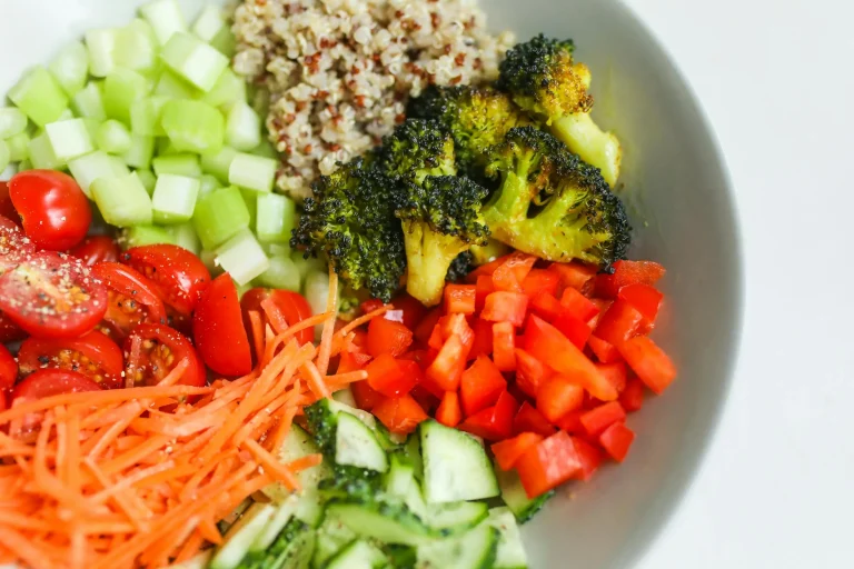 Read more about the article Low FODMAP: Dieta w IBS i SIBO + Jadłospis 1800 kcal